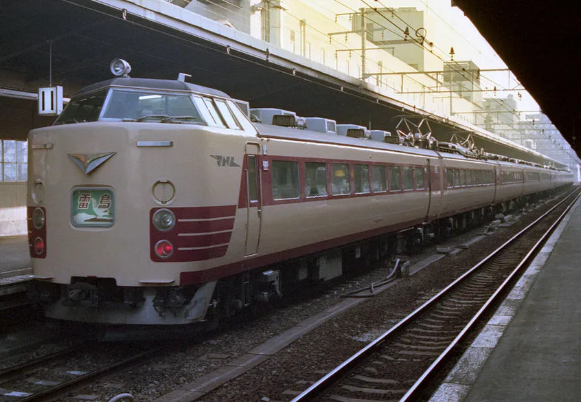파일:external/upload.wikimedia.org/846px-JNR_kuha481-300_raicho_osaka.jpg