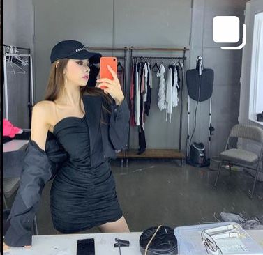 파일:송지아 발렌시아가 가품 모자.jpg