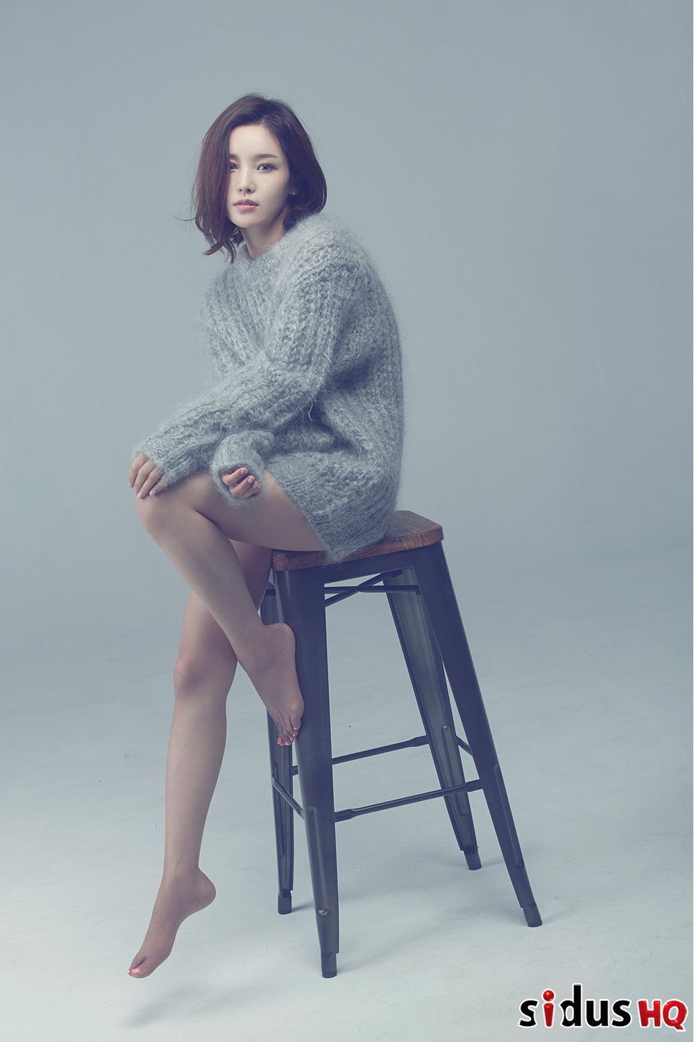 파일:스웨터를 입은 남규리.jpg