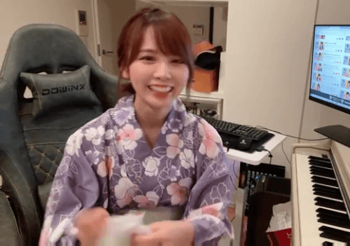 파일:기모노를 입은 니시무라 호노카.gif