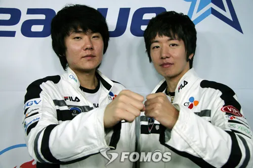 파일:/image/236/2007/06/30/070630TEAMPL.jpg