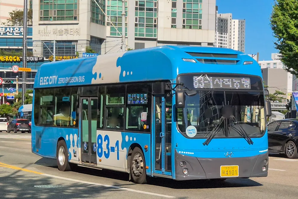 파일:부산 83-1 4101.jpg