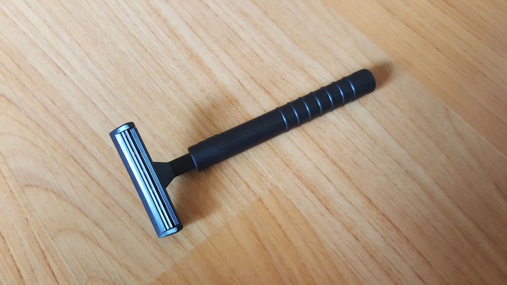 파일:일회용 면도기.jpg