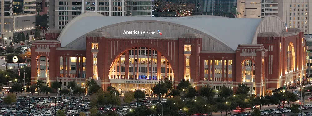 파일:external/www.americanairlinescenter.com/aacenter.webp