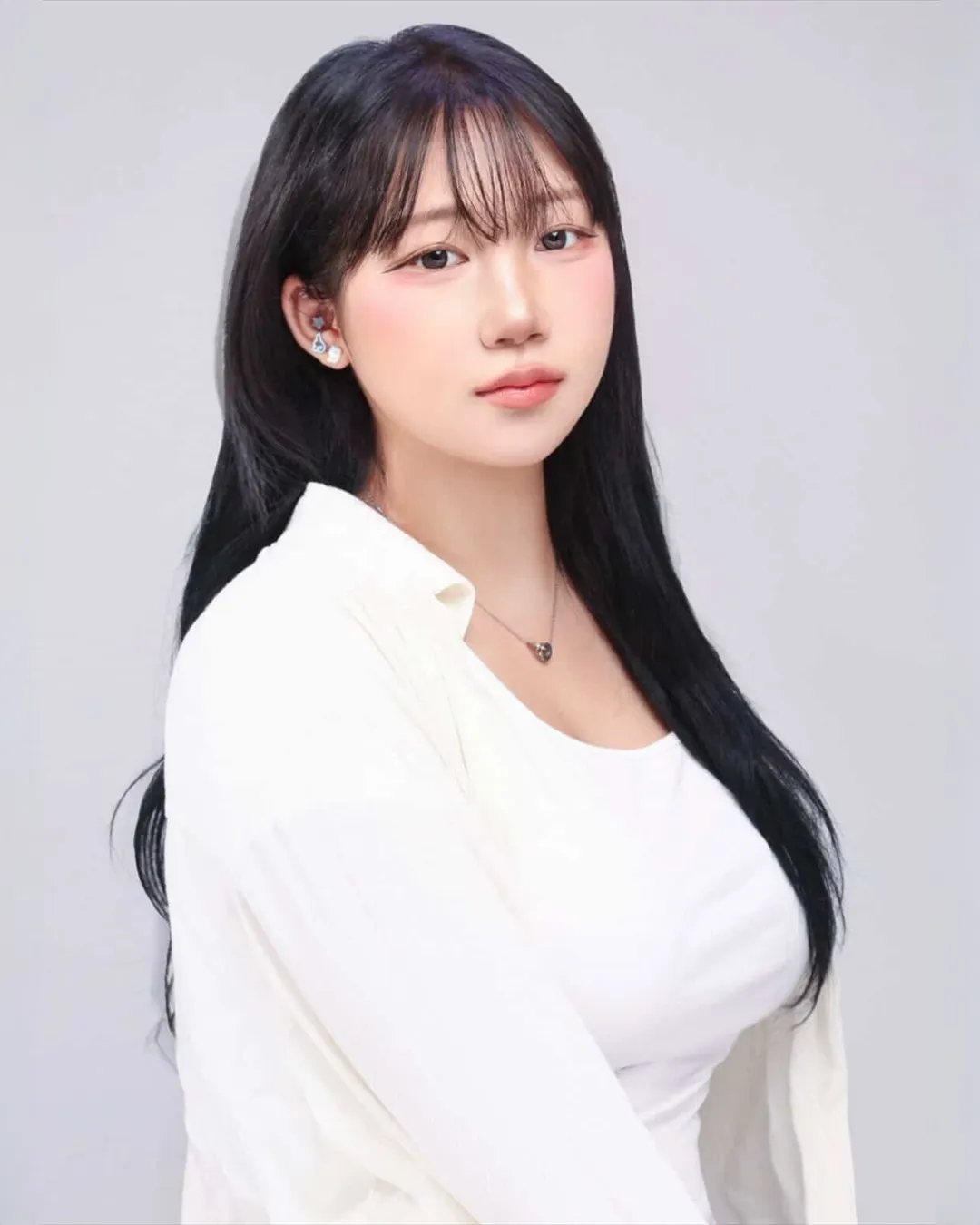 파일:홍찌 프로필.png