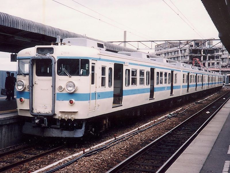 파일:external/upload.wikimedia.org/800px-JRShikoku_EMU_Series111.jpg