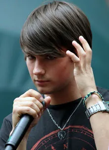 파일:external/upload.wikimedia.org/220px-James_Maslow_BTR_Paparazzo.jpg