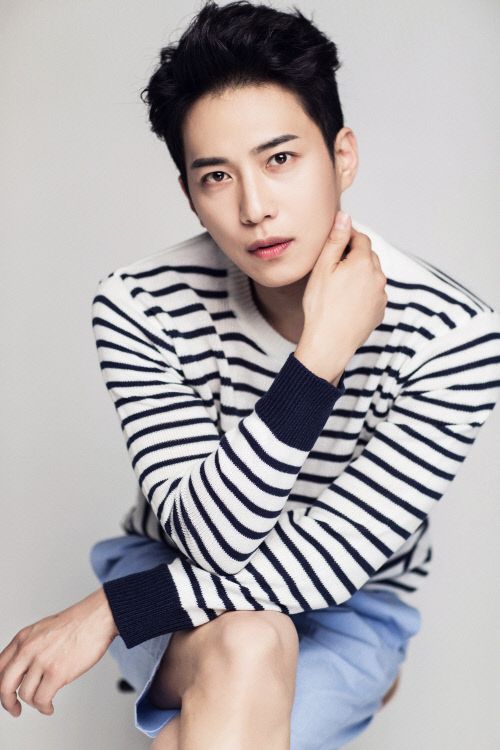 파일:가수 김원준.jpg