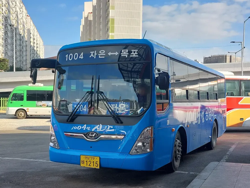 파일:신안 버스 1004.webp