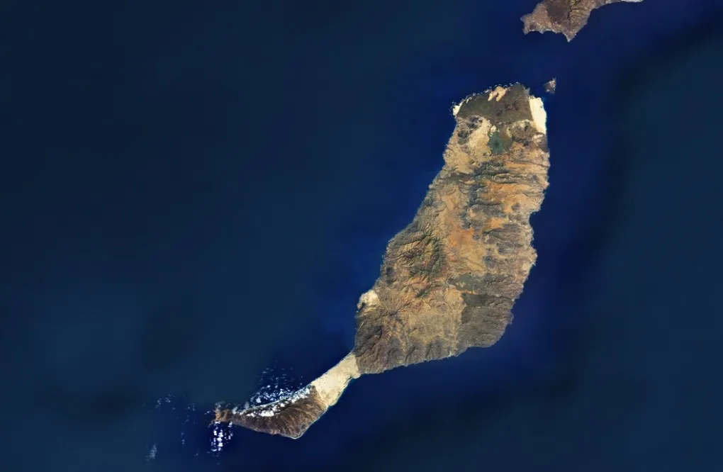파일:Fuerteventura_from_space.jpg