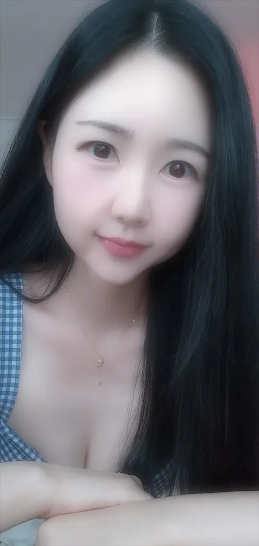 파일:한유리 프로필.png