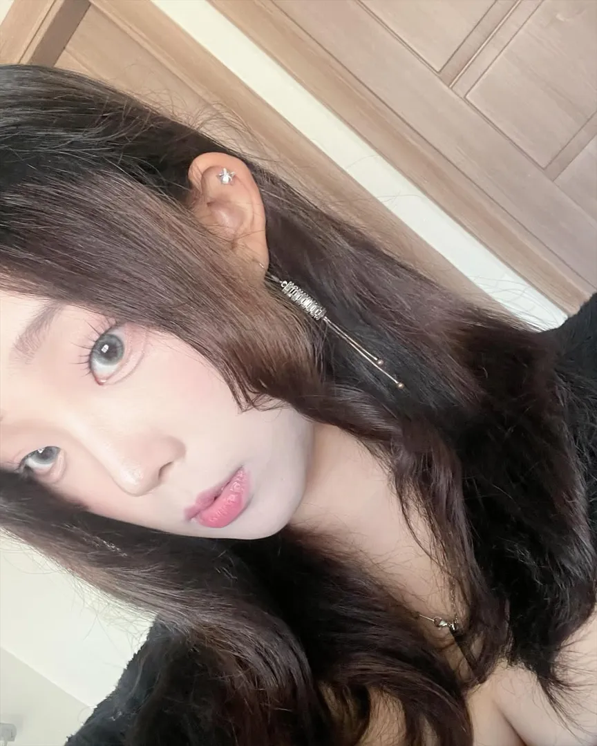 파일:이예림 프로필.png