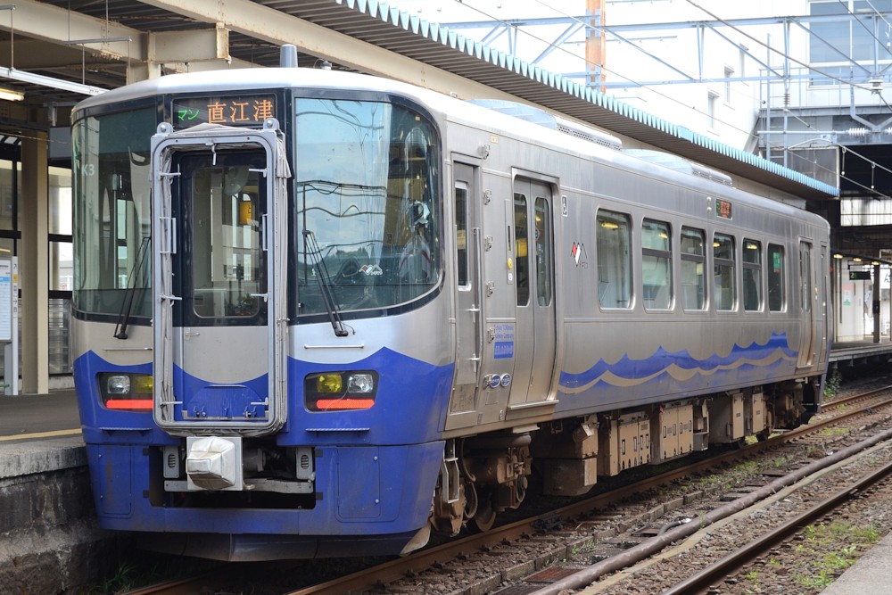 파일:Echigo_tokimeki_railway_ET122kei.jpg