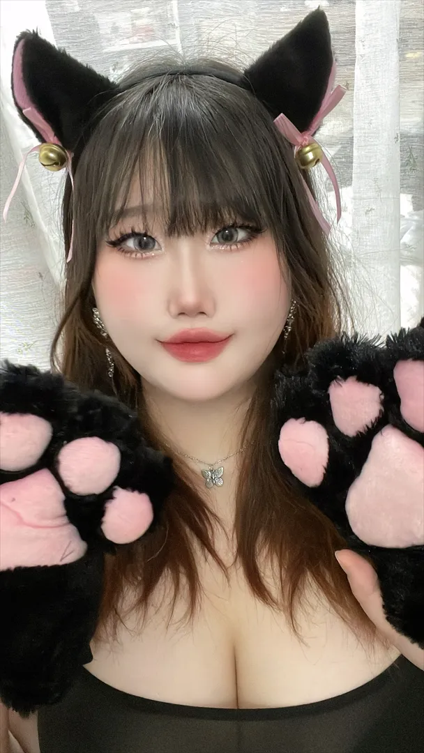 파일:김하연 캐릭터 몸매 2.png