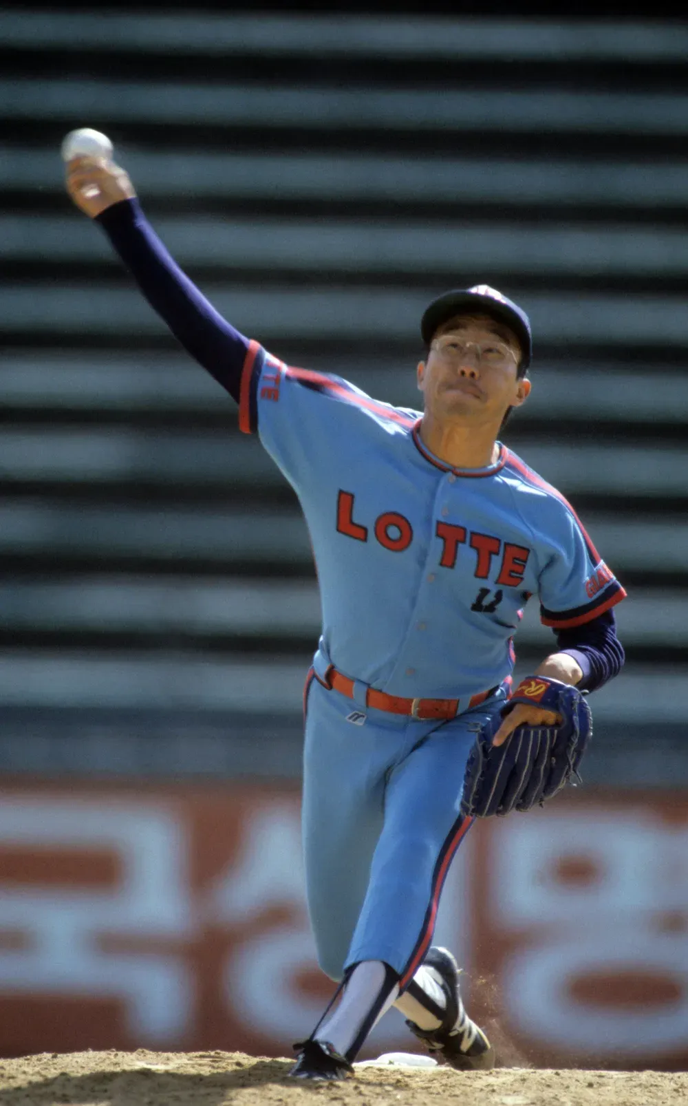 파일:롯데 자이언츠의 에이스 최동원.webp