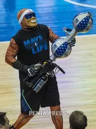 파일:MavsMan.jpg