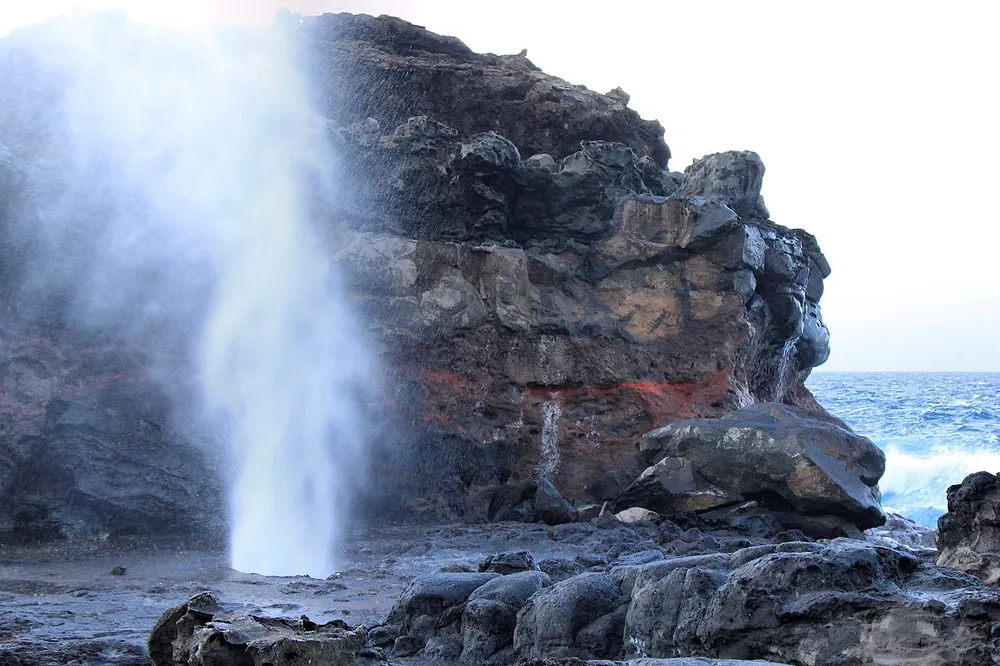 파일:Nakalele_Blowhole_2021.jpg