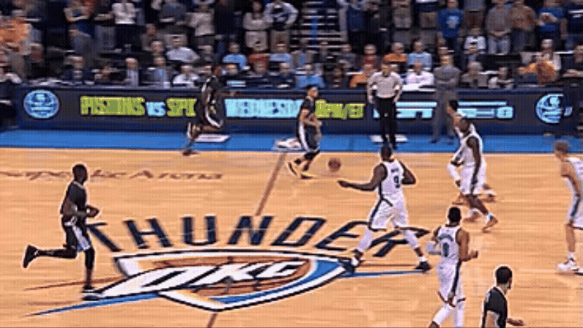파일:스테판 커리 초장거리 3점슛.gif