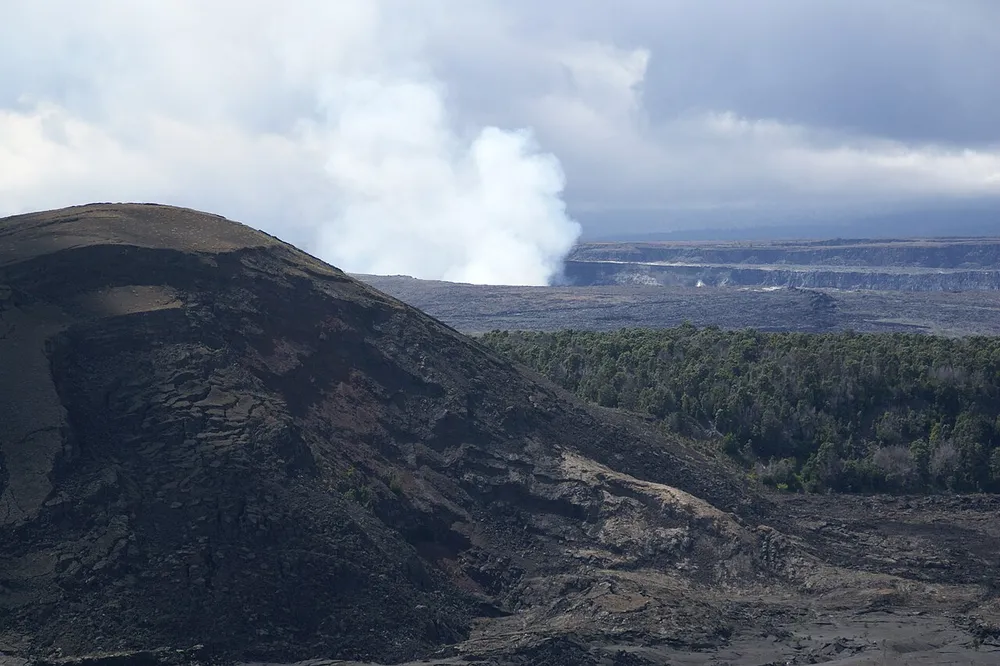 파일:2013.10.31.125825_Iki_Halemaumau_caldera_Hawaii_Volcanoes_National_Park_Hawaii.jpg