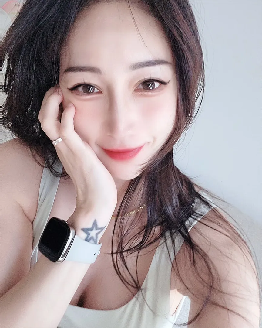 파일:김별 프로필.png