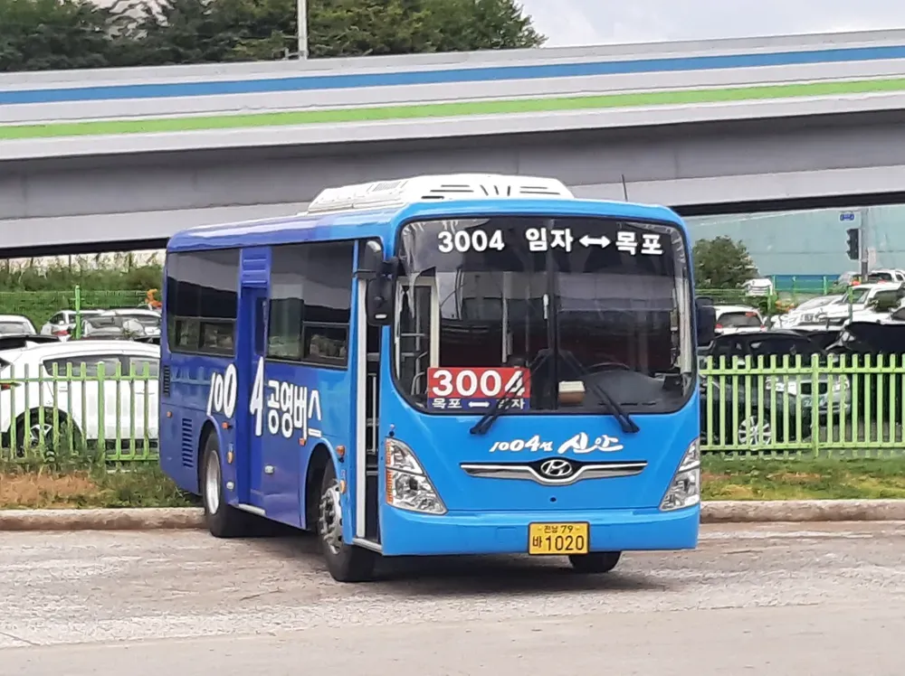 파일:신안 버스 3004.webp