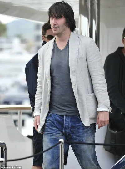 파일:충격과 공포_키아누 리브스.jpg