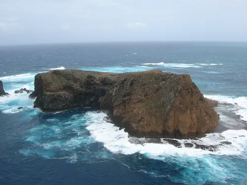 파일:Starr_060228-8929_Moku_Manu_-_aerial_view.jpg
