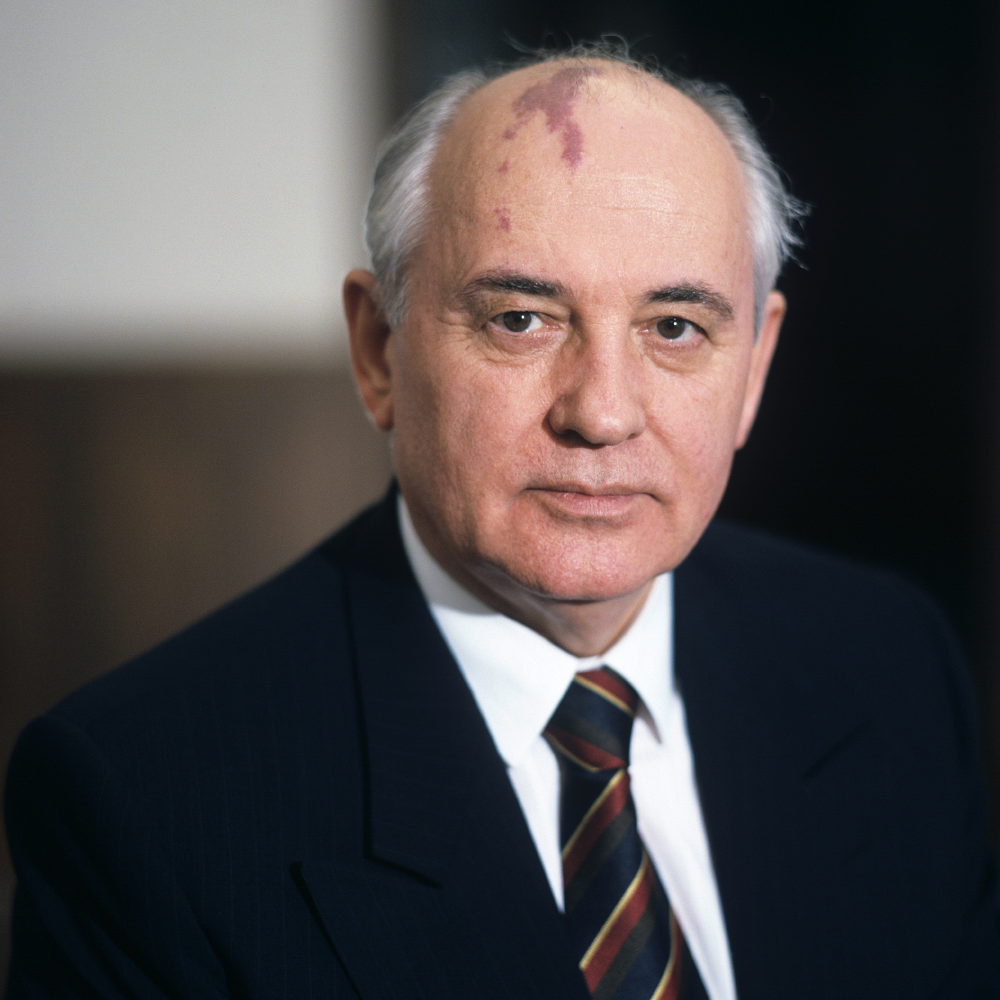 파일:Gorbachev 1980s.png