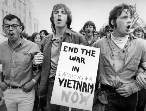 파일:external/www.english-online.at/vietnam-war-protest.jpg