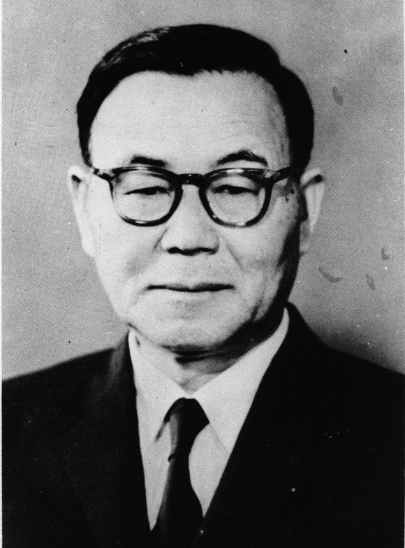 파일:윤보선 공식사진.jpg