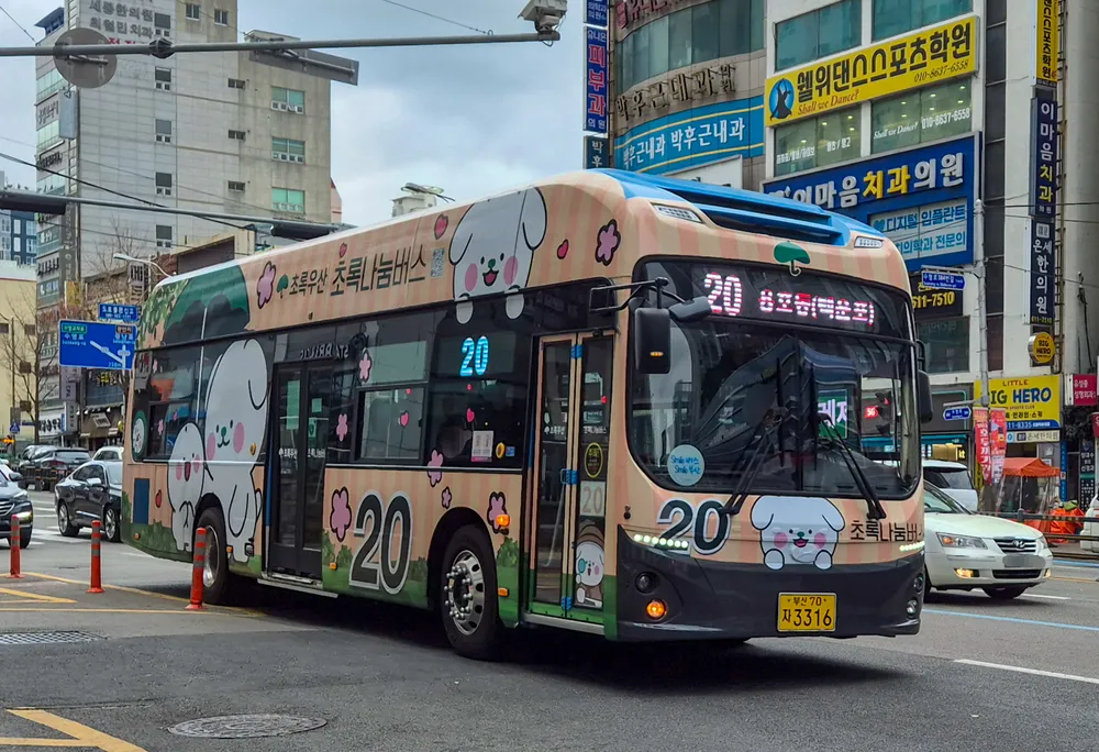 파일:부산 20번 3316호.jpg