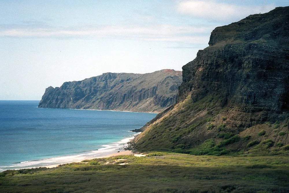 파일:1280px-Niihau_cliffs_aerial.jpg
