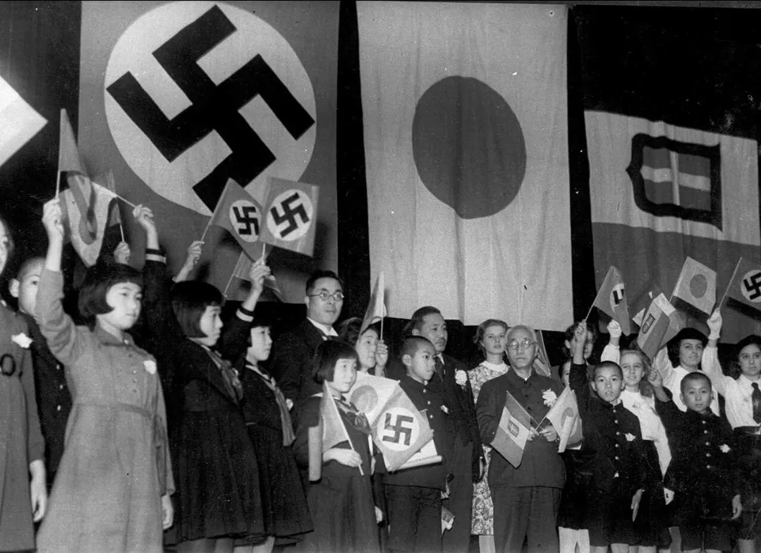 파일:Celebration_of_the_Japan-Germany-Italy-Triparite-Pact_(1940)_in_Tokio.jpg