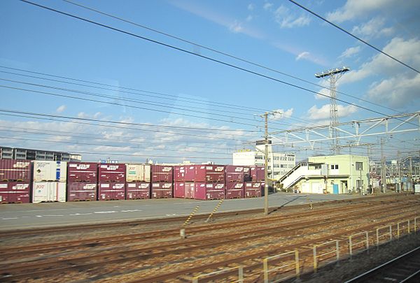 파일:external/upload.wikimedia.org/600px-Kyoto_Kamotsu_Station.jpg