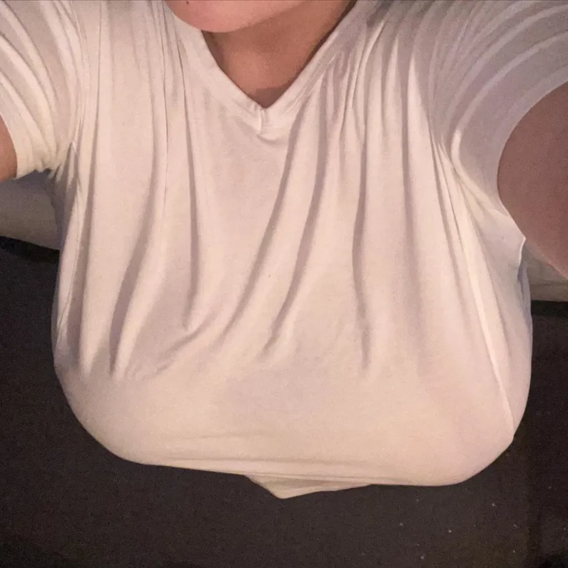 파일:오윤쇼드 캐릭터 몸매 2.png