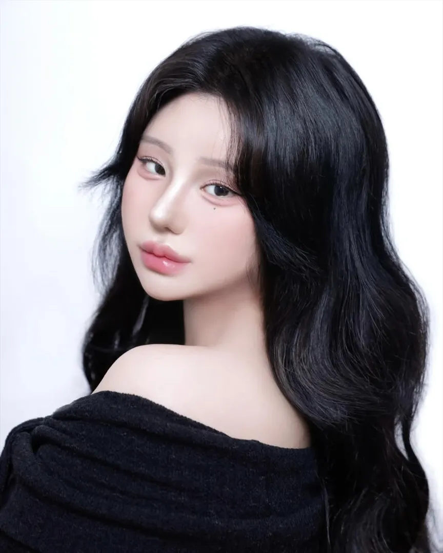 파일:김지윤 프로필.png